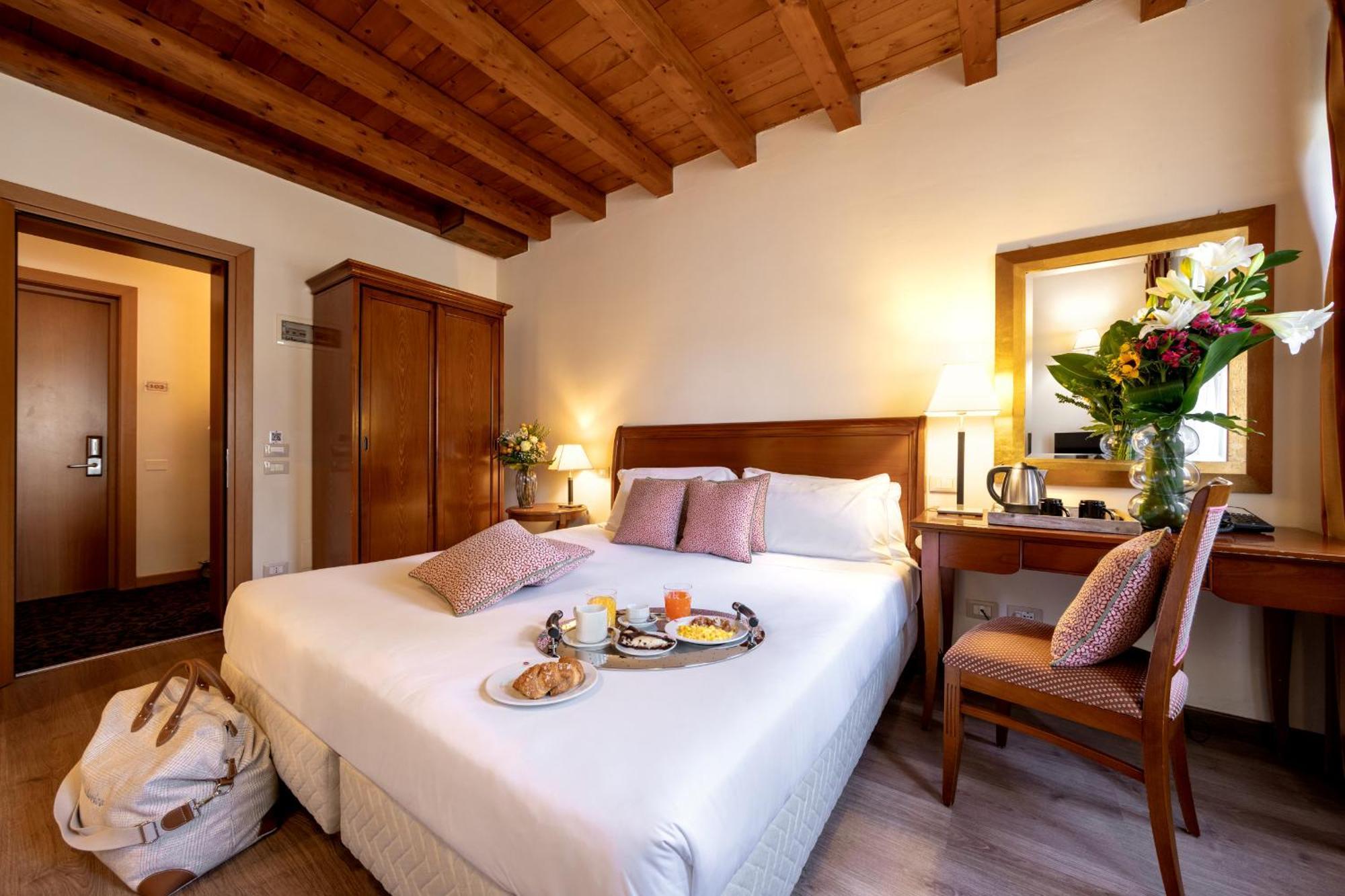 Venice Airport 4*