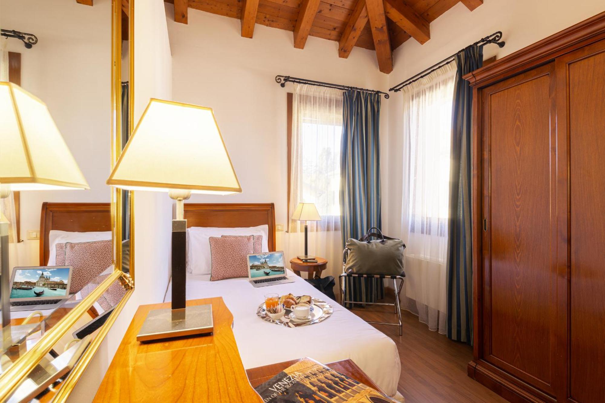 Venice Airport Hotel